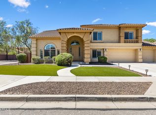 2409 W Quail Track Dr, Phoenix, AZ 85085