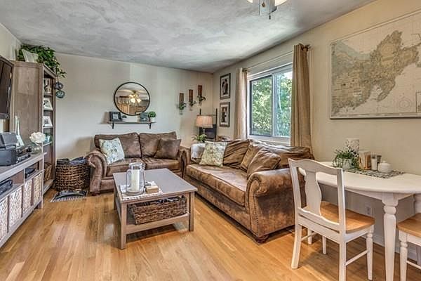 1st image of 16 Cleveland Pl APT 14
