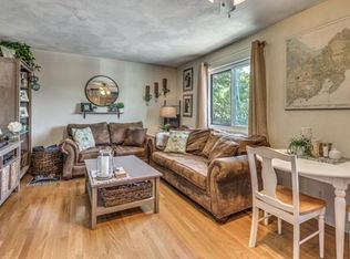 16 Cleveland Pl APT 14, Gloucester, MA 01930
