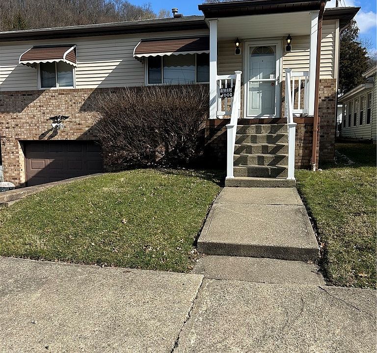 1st image of 210 Marie St