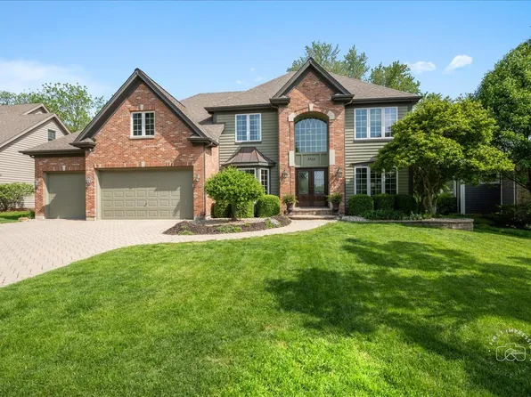 3722 Saint Germain Pl, St Charles, IL 60175