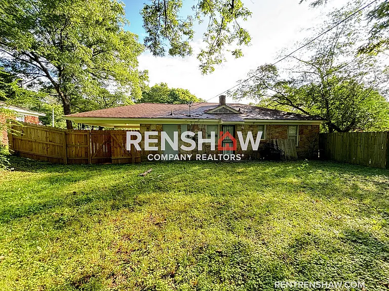 1379 Rolling Hills Dr — Photo 14