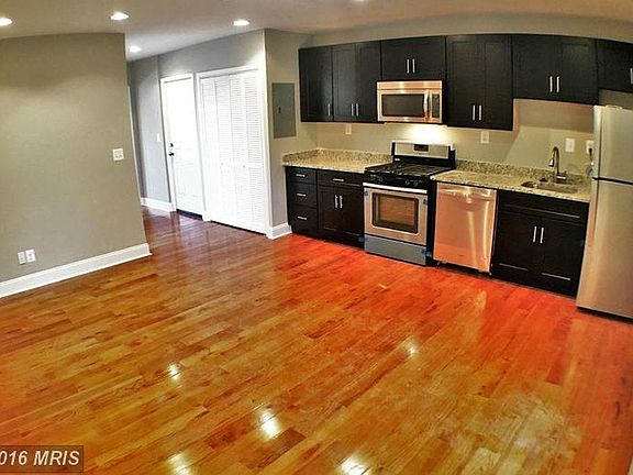 Living Area/Kitchen