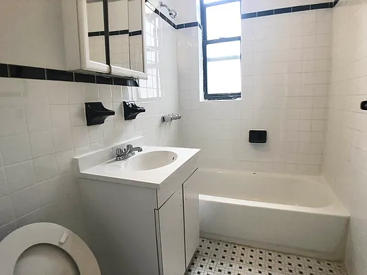 Rented by ERN Flats | media 12