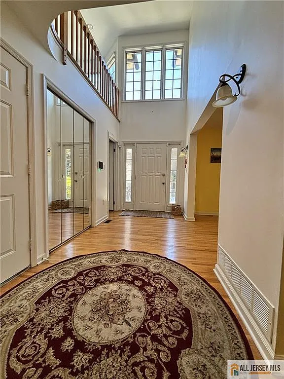2 bed, 2.5 bath, 2143 sqft, $4,000 — Photo 3