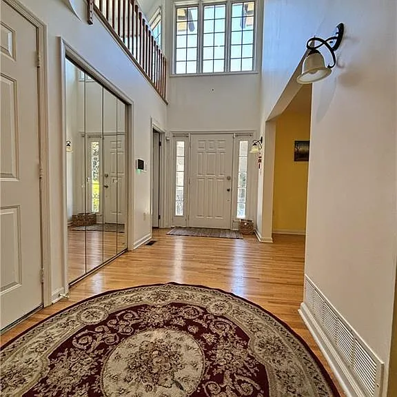 126 Mary Alice Ct — Photo 3