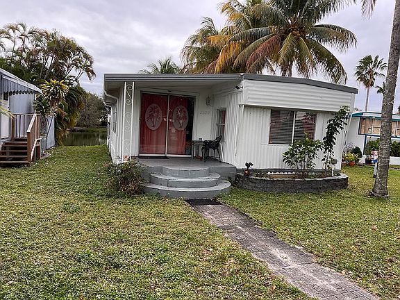 3rd image of 2320 Charles Rd #O8