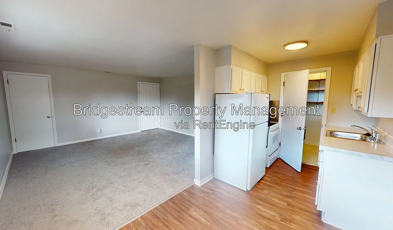 1 bed, 1.0 bath, 595 sqft, $895 — Photo 1