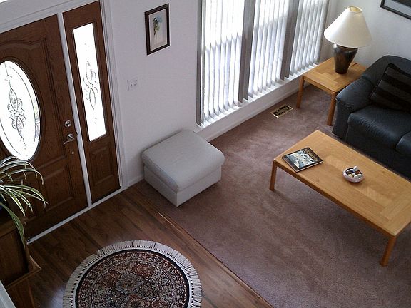 2 story foyer