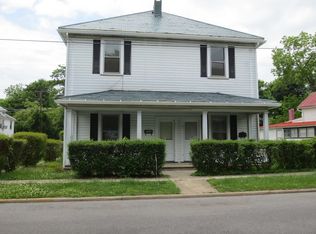 701 Commercial Ave APT A, Clifton Forge, VA 24422