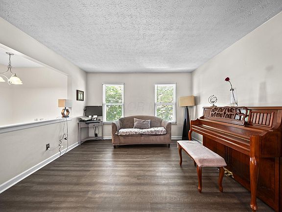 4th image of 3767 Bridle Ct