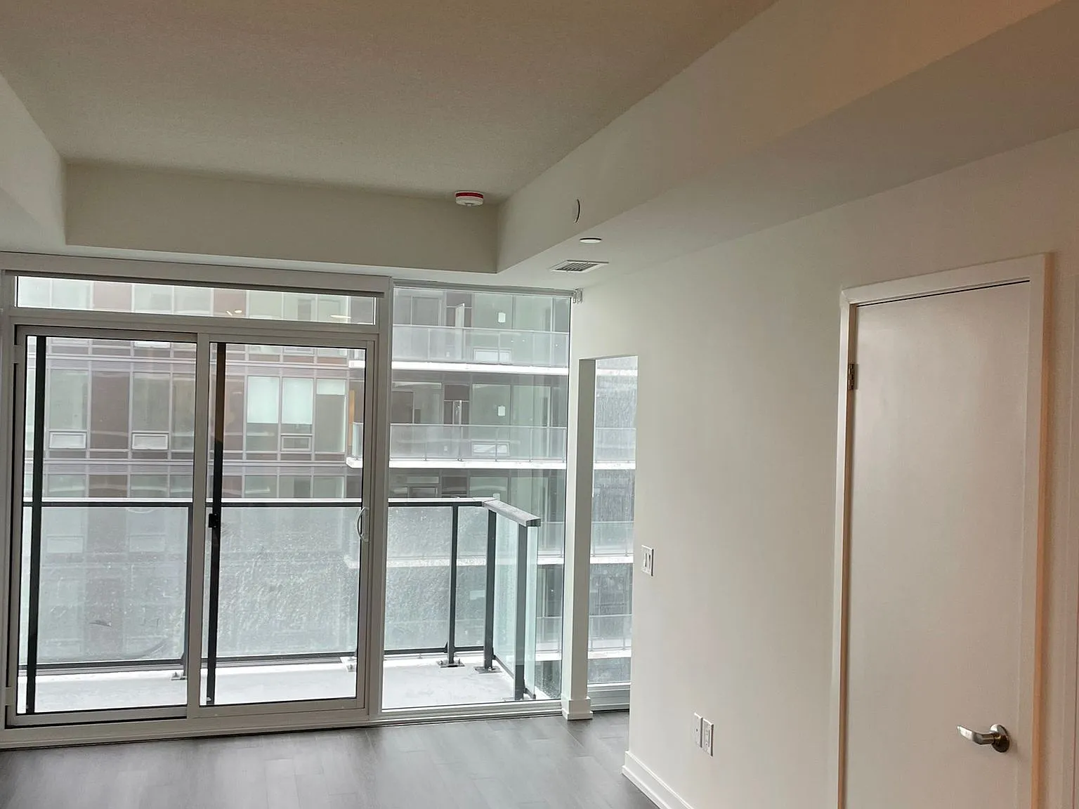 2 bed, $2,275 — Photo 4
