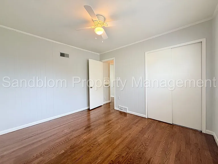4624 E 24th Pl — Photo 11