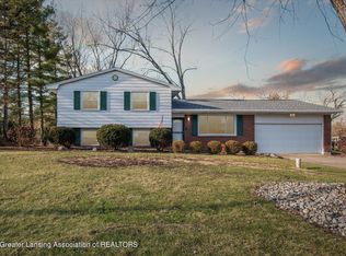 12449 Crabapple Ln, Grand Ledge, MI 48837
