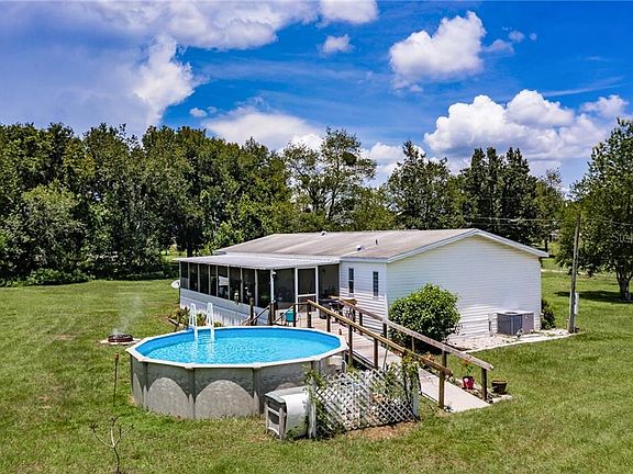 2nd image of 11923 Sanders Ln