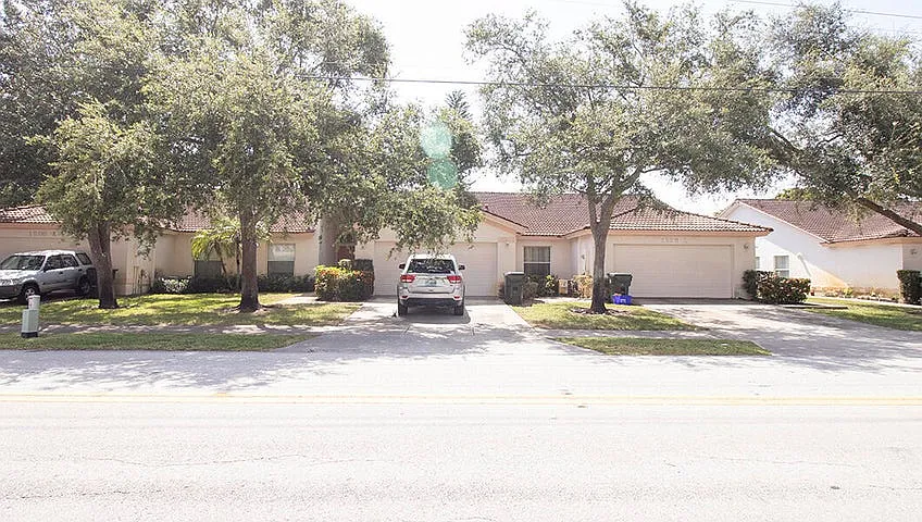1220 NW 15th Ave