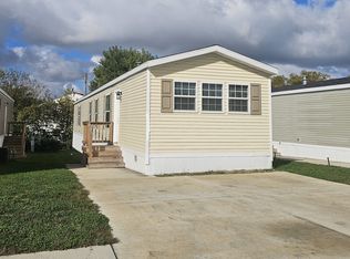 1914 Peck St, Greenwood, IN 46143