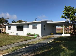 6475 Mackinac Rd, Lake Worth, FL 33462