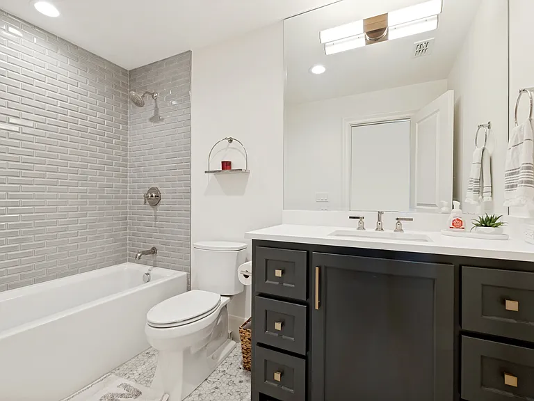 4309 Stanford Ave — Photo 29