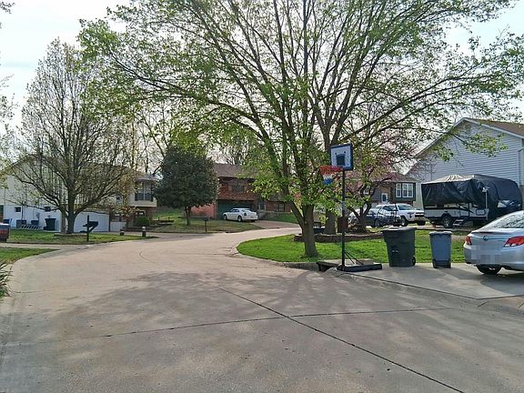 4th image of 5816 Parkside Pl