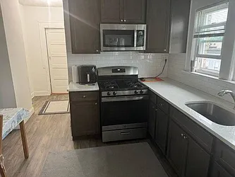 647 Anderson Avenue, #3