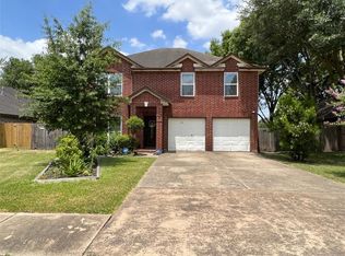 9803 Chiselhurst Dr, Houston, TX 77065