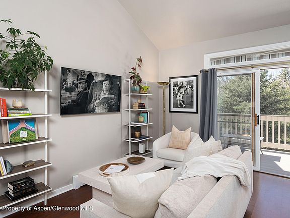 4th image of 2003 Arbor Park Dr APT 1-B