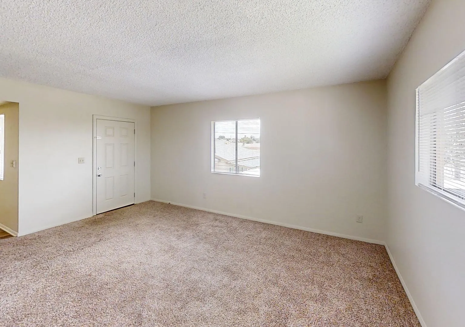 13383 3rd St — Photo 2