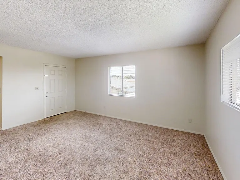 13383 3rd St — Photo 2