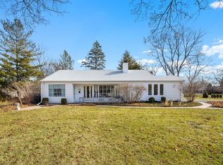 999 Sunset Rd, Geneva, IL 60134