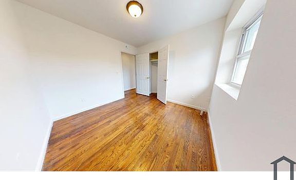 5th image of 35 Wright St #1