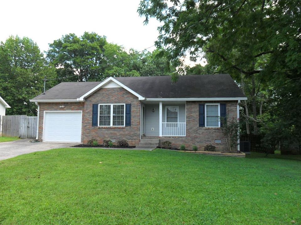 1st image of 1017 Deer Trace Dr