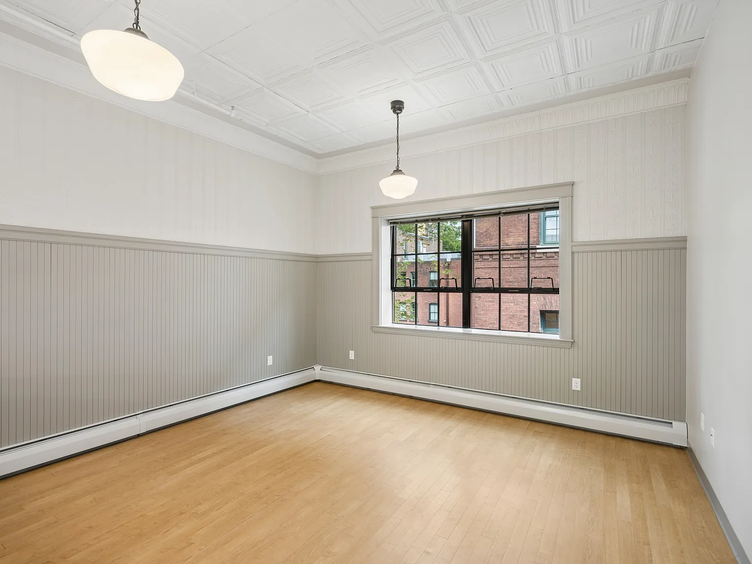 2 bed, 773 sqft, $2,450 — Photo 4