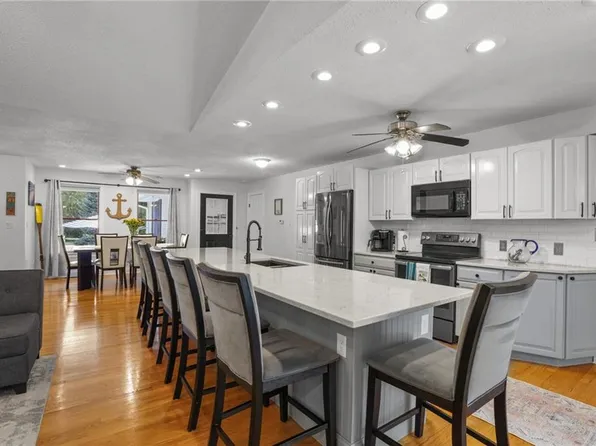 57 Dawley Way, South Kingstown, RI 02879