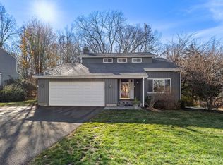 186 Stephen Dr, Meriden, CT 06450