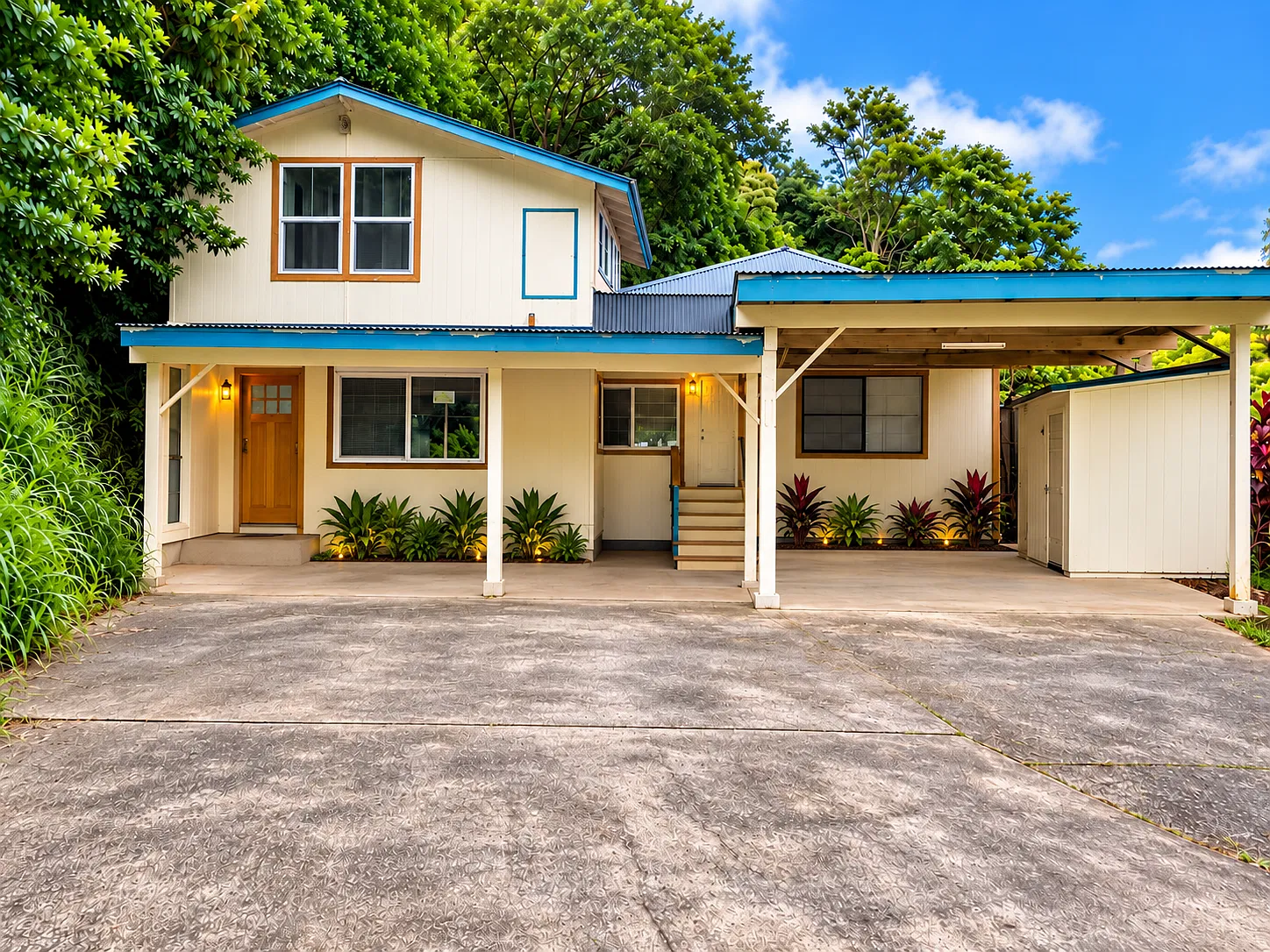 2 bed, $3,200 — Photo 1