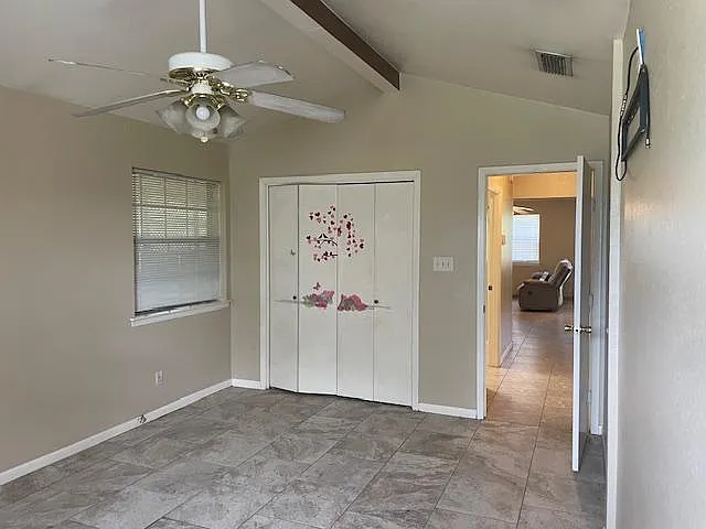 9786B FM 852 — Photo 15