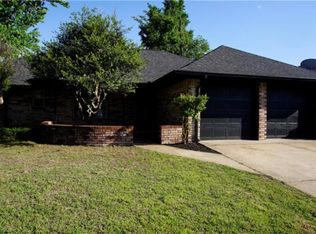6004 Broadmoor Ave, Oklahoma City, OK 73132