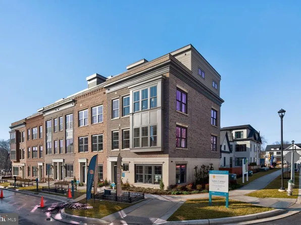 5031 Dulcet Dr #22, Kensington, MD 20895