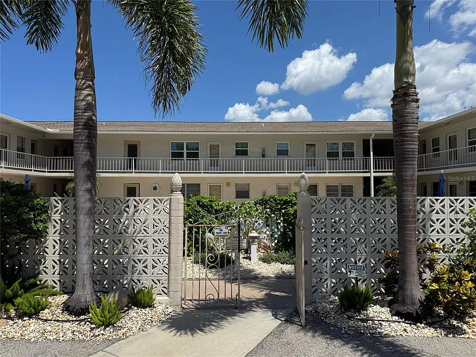510 Granada Ave #105