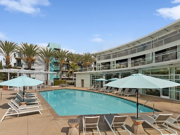 Domain San Diego — Photo 10