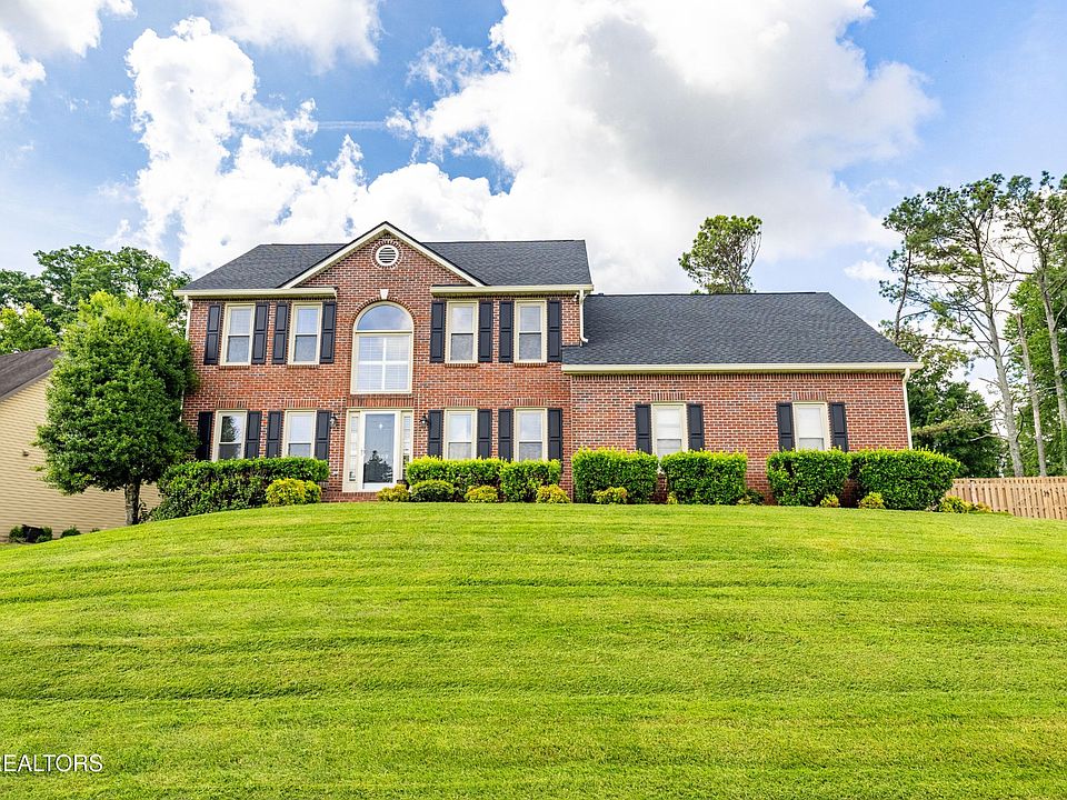 1st image of 10109 Delle Meade Dr