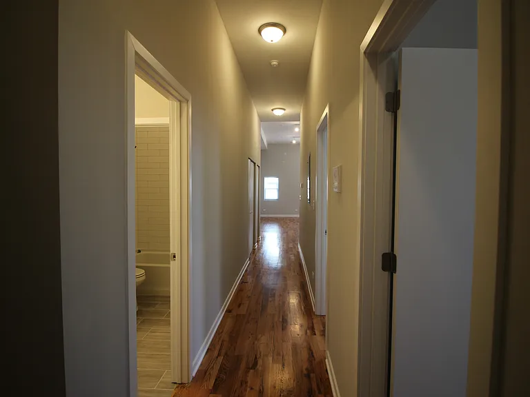 1801-05 W School St #1 — Photo 7