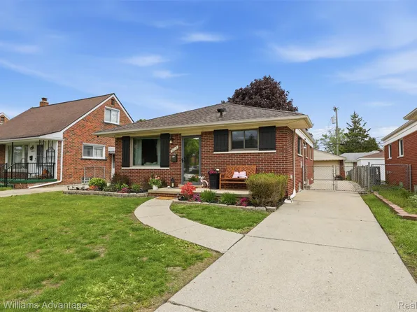 6018 Arcola St, Garden City, MI 48135