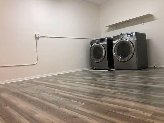 5th image of 12001 Ocean Park Blvd APT 2