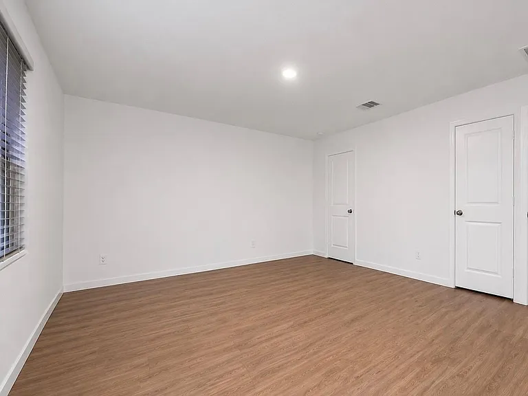 18942 Jasper Ridge Dr — Photo 2