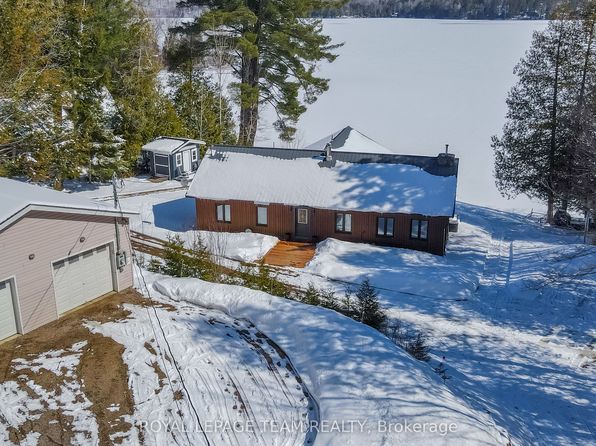 31 Glofcheski Ln, Madawaska Valley, ON K0J 1B0