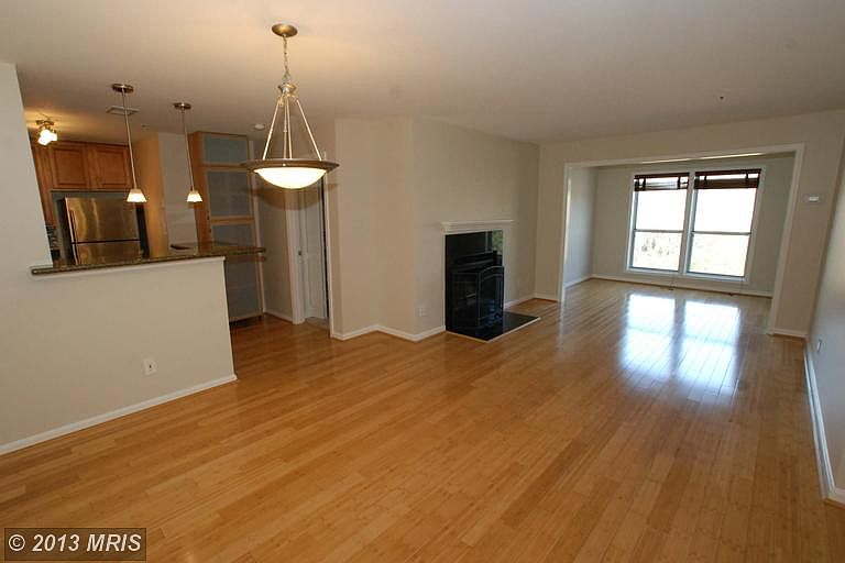 1st image of 3176 Summit Square Dr #4-D10