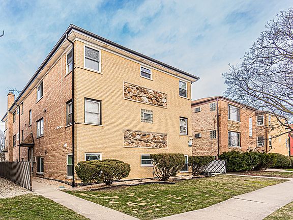 2nd image of 6747 N Olmsted Ave #2B
