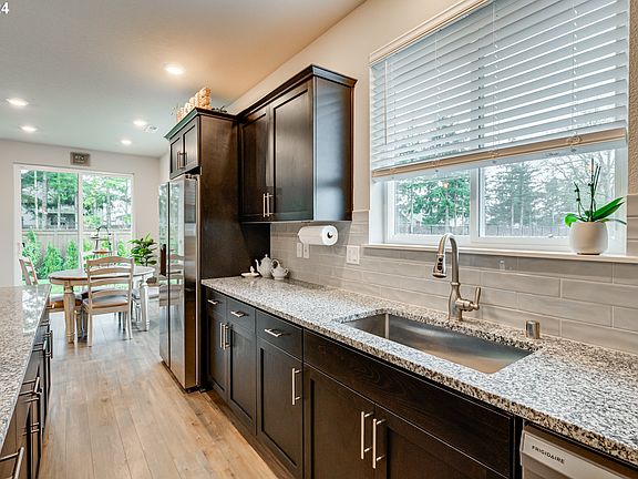 5th image of 11408 NE 138th Ave